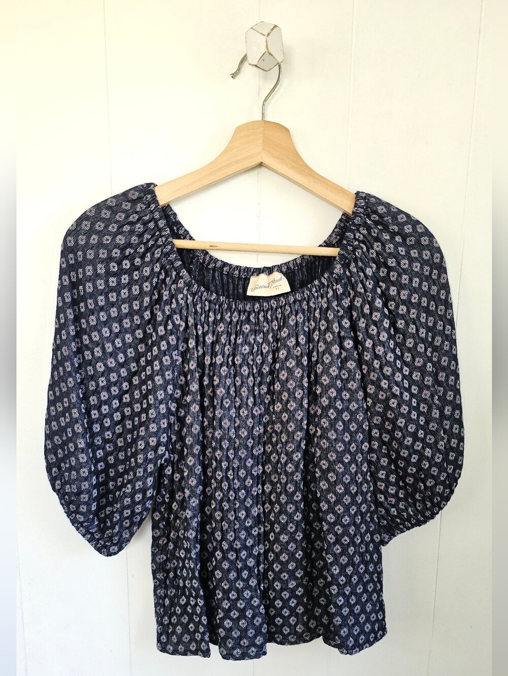 UNIVERSAL THREAD Muslin Geo Print Peasant Top